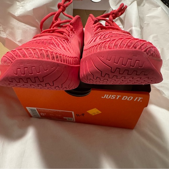 Women’s Nike Zoom Vapor 11 HC Size 9 Tennis Shoes - Picture 2 of 13